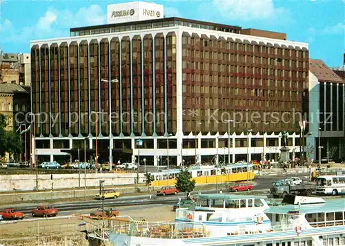 AK / Ansichtskarte Budapest Atrium Hyatt Szallo Hotel Strassenbahn Boot Kat. Budapest