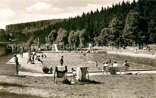 AK / Ansichtskarte Hoehr Grenzhausen Schwimmbad Kat. Hoehr Grenzhausen