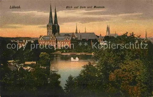 AK / Ansichtskarte Luebeck Blick auf Dom und Museum Kat. Luebeck