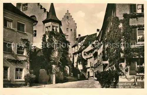 AK / Ansichtskarte Meersburg Bodensee Marktplatz mit Obertor Kat. Meersburg