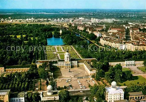 AK / Ansichtskarte Berlin Charlottenburger Schloss Luftaufnahme Kat. Berlin