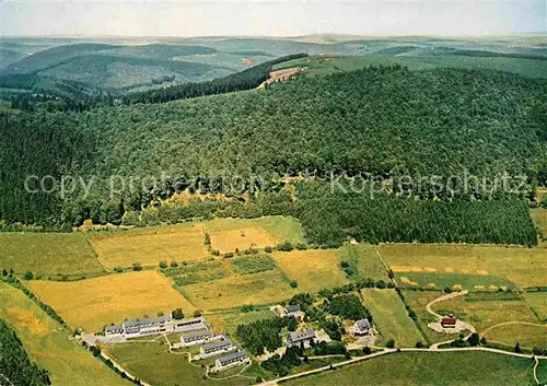 AK / Ansichtskarte Willingen Sauerland Fliegeraufnahme Cafe Pension Haus Waldeck Kat. Willingen (Upland)