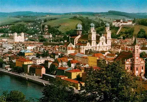 AK / Ansichtskarte Passau Studienkirche Dom Stadtpfarrkirche St. Paul  Kat. Passau