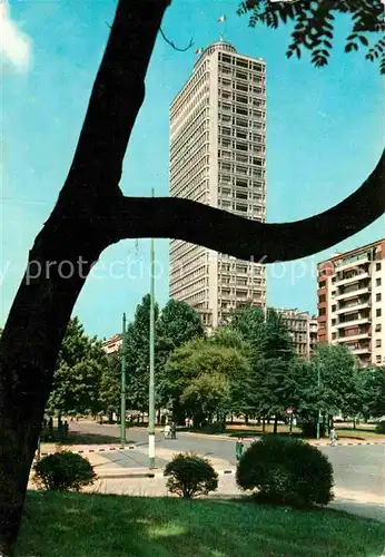 AK / Ansichtskarte Milano Hochhaus am Platz der Republik Kat. Italien