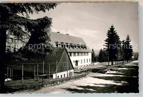 AK / Ansichtskarte Neuastenberg Sportheim Kat. Winterberg