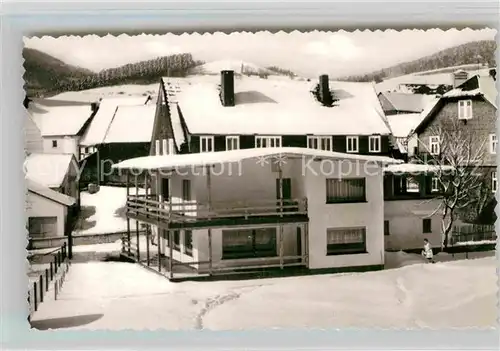 AK / Ansichtskarte Liesen Pension Haus Anneliese Luftkurort im Winter Kat. Hallenberg