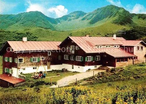 AK / Ansichtskarte Hirschegg Kleinwalsertal Vorarlberg Schwarzwasserhuette Gruenhorn  Kat. Mittelberg