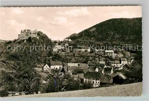 AK / Ansichtskarte Falkenstein Taunus Teilansicht mit Burgruine Kat. Koenigstein im Taunus