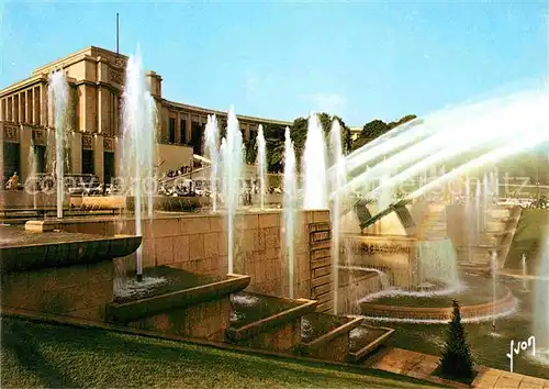 AK / Ansichtskarte Paris Les jeux d eau du Palais de Chaillot Kat. Paris