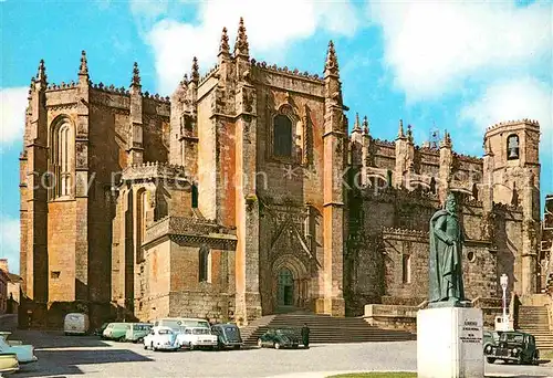 AK / Ansichtskarte Guarda Portugal Cathedrale de Guarda Place de Luis de Camoes Kat. Guarda