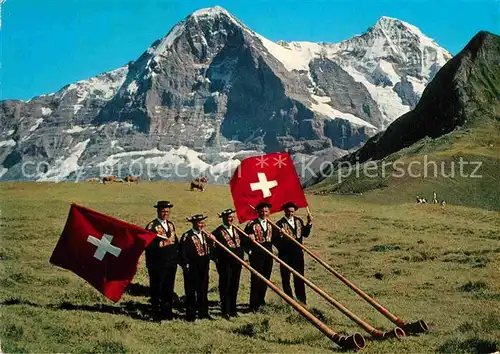 AK / Ansichtskarte Alphorn Alphornblaeser Maennlichen Eiger Moench  Kat. Musik