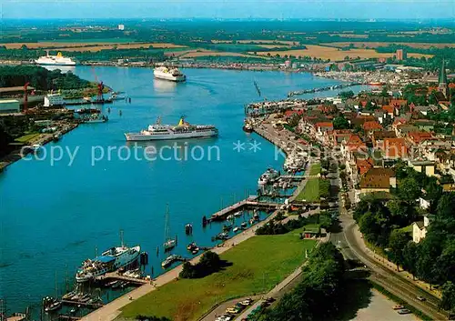 AK / Ansichtskarte Travemuende Ostseebad Fliegeraufnahme Kat. Luebeck