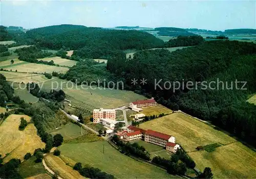 AK / Ansichtskarte Neukirchen Knuellgebirge Fliegeraufnahme Waldsanatorium Urbachtal Sanatorium Dr. Barsch KG Kat. Neukirchen