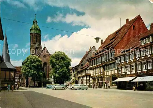 AK / Ansichtskarte Einbeck Niedersachsen Marktplatz Kirche Kat. Einbeck