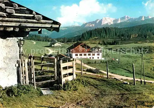 AK / Ansichtskarte Winklmoos Winkelmoos Alpengasthof Augustiner mit Loferer Steinberge Kat. Reit im Winkl