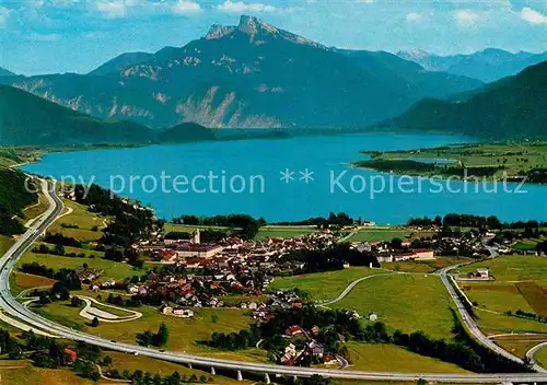 AK / Ansichtskarte Mondsee Salzkammergut Fliegeraufnahme mit Schafberg Kat. Mondsee