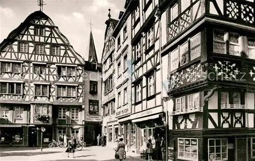 AK / Ansichtskarte Bernkastel Kues Markt Fachwerkhaeuser Kat. Bernkastel Kues