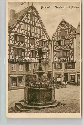 AK / Ansichtskarte Bernkastel Kues Marktplatz mit Brunnen Kat. Bernkastel Kues