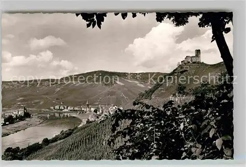 AK / Ansichtskarte Bernkastel Kues Moselpartie mit Burgruine Landshut Kat. Bernkastel Kues