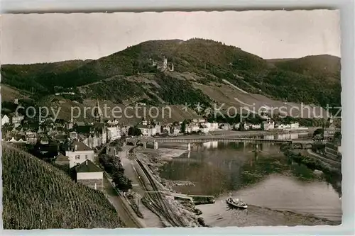 AK / Ansichtskarte Bernkastel Kues Moselpartie mit Burgruine Landstuhl Kat. Bernkastel Kues