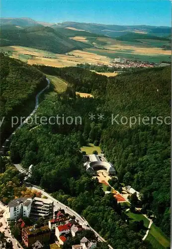 AK / Ansichtskarte Bad Wildungen Fliegeraufnahme mit Wandelhalle und Reinhardshausen Kat. Bad Wildungen