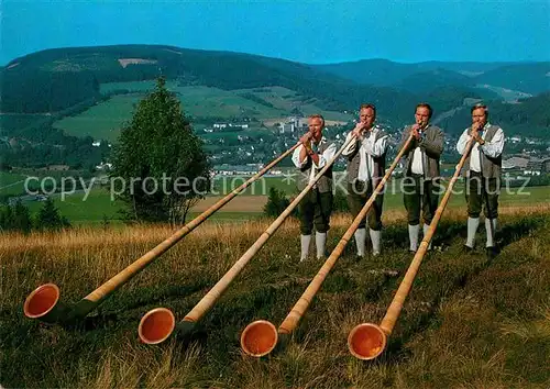 AK / Ansichtskarte Willingen Sauerland Alphornblaeser Kat. Willingen (Upland)