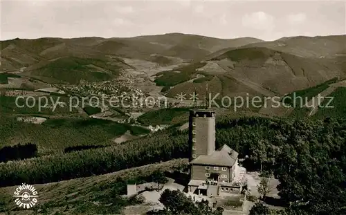 AK / Ansichtskarte Hohe Bracht Fliegeraufnahme Aussichtsturm mit Altenhundem Kat. Lennestadt