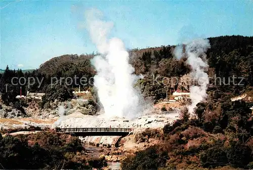 AK / Ansichtskarte Geysire Vulcans Geysers Vulkane Whakarewarewa Rotorua New Zealand  Kat. Natur