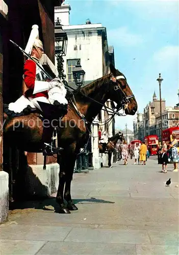 AK / Ansichtskarte Leibgarde Wache Horse Guards Whitehall London Kat. Polizei