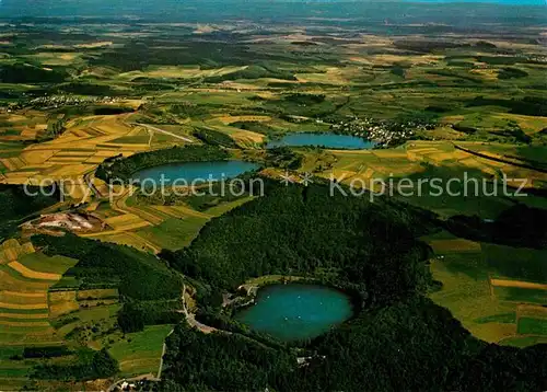 AK / Ansichtskarte Daun Eifel Dauner Maare Fliegeraufnahme Kat. Daun