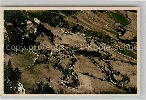 AK / Ansichtskarte Oberjoch A.H. Passstrasse vom Hirschberg aus gesehen Kat. Bad Hindelang