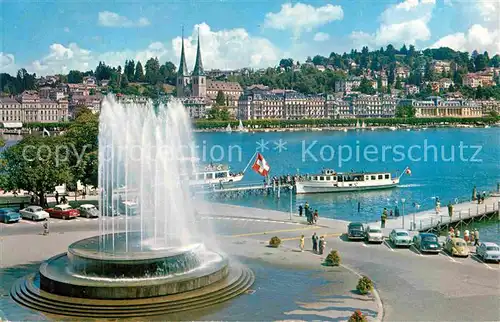 AK / Ansichtskarte Luzern LU Wagenbachbrunnen Fontaene Bootsanleger Vierwaldstaettersee Kat. Luzern