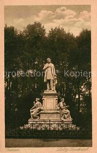 AK / Ansichtskarte Giessen Lahn Liebig Denkmal Kat. Giessen