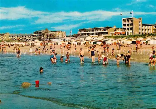 AK / Ansichtskarte Katwijk aan Zee Bad Centrum Strand Kat. Katwijk