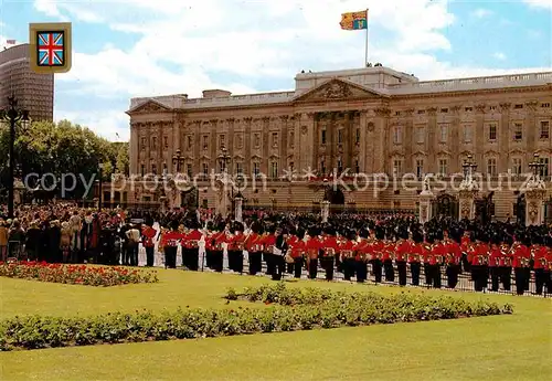 AK / Ansichtskarte Leibgarde Wache Queen s Guards Parade London  Kat. Polizei