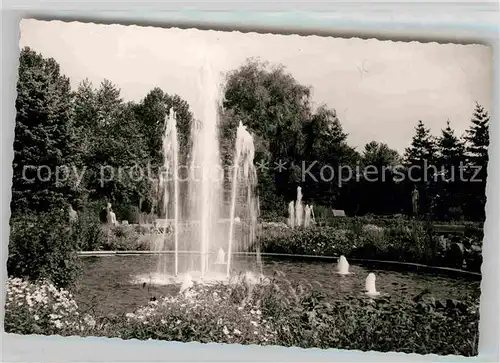 AK / Ansichtskarte Zweibruecken Rosengarten Wasserfontaene Kat. Zweibruecken