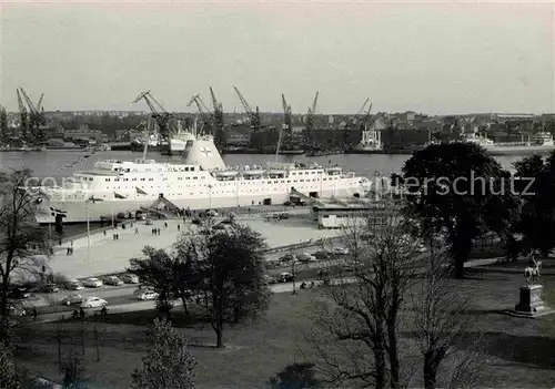 AK / Ansichtskarte Schiffe Ships Navires Kronprins Harald