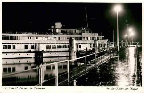 AK / Ansichtskarte Lindau Bodensee Anlegestelle in der Nacht Kat. Lindau (Bodensee)