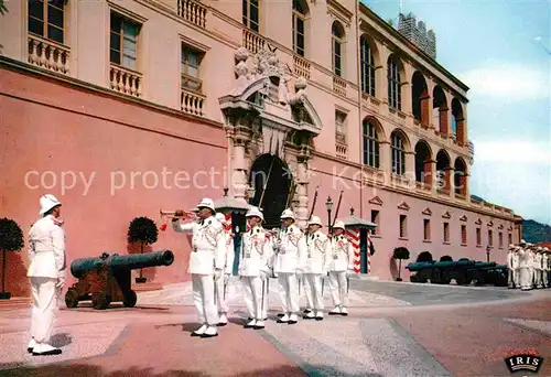AK / Ansichtskarte Leibgarde Wache Releve de la Garde Princiere Palais Monaco  Kat. Polizei