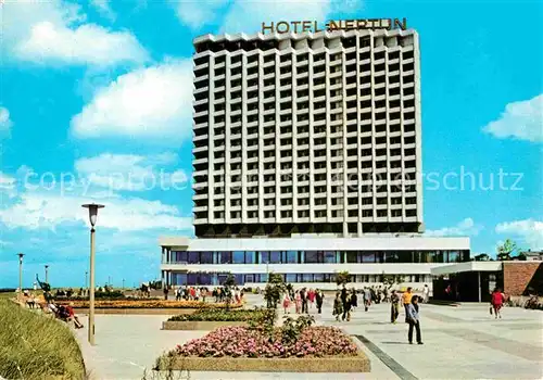 AK / Ansichtskarte Warnemuende Ostseebad Hotel Neptun Kat. Rostock