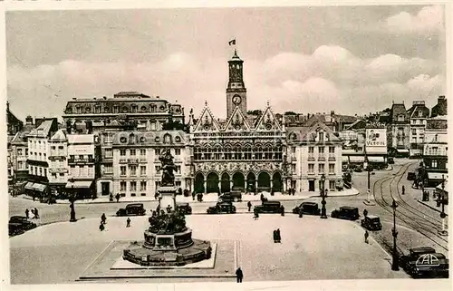 AK / Ansichtskarte Saint Quentin Aisne Grand Place Hoteldu Ville et le Monument de la Defense