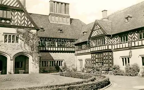 AK / Ansichtskarte Potsdam Cecilienhof Innenhof der Nationalen Gedenkstaette Kat. Potsdam