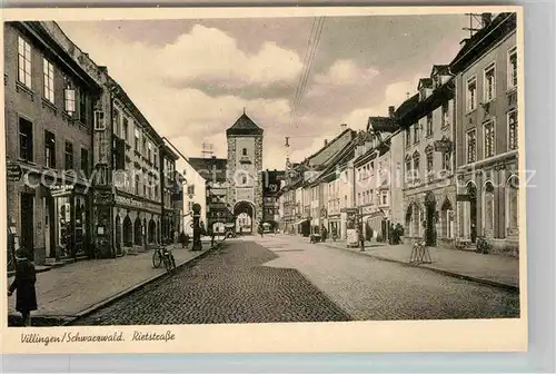 AK / Ansichtskarte Villingen Schwenningen Rietstrasse mit Tor Kat. Villingen Schwenningen