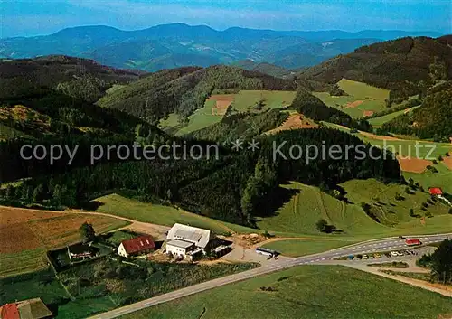 AK / Ansichtskarte Oberprechtal Hoehengasthaus Pension Landwassereck Schwarzwald Fliegeraufnahme Kat. Elzach