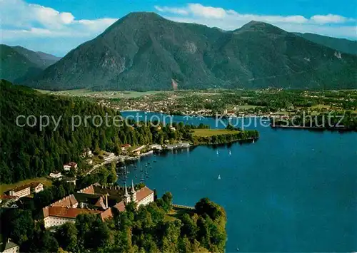 AK / Ansichtskarte Tegernsee Schloss und Wallberg Mangfallgebirge Fliegeraufnahme Kat. Tegernsee