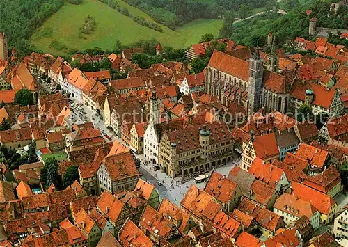 AK / Ansichtskarte Rothenburg Tauber Historischer Stadtkern Rathaus St Jakobskirche Fliegeraufnahme Kat. Rothenburg ob der Tauber