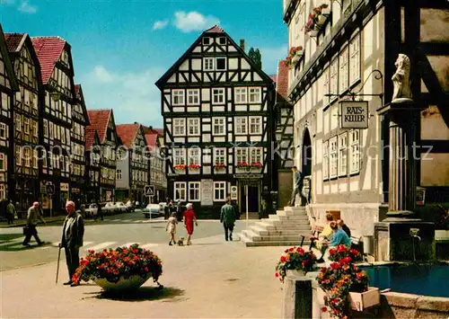 AK / Ansichtskarte Melsungen Fulda Marktplatz Rathaus Ratskeller Altstadt Fachwerkhaeuser Kat. Melsungen