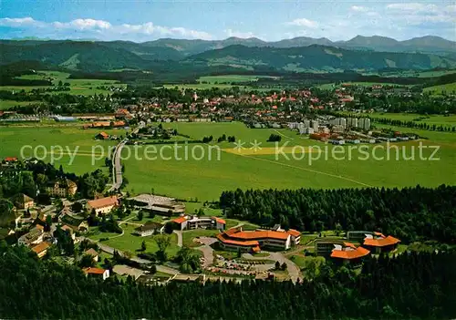 AK / Ansichtskarte Neutrauchburg Fliegeraufnahme mit Kurklinik Alpenblick Kat. Isny im Allgaeu