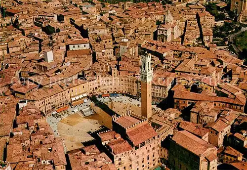 AK / Ansichtskarte Siena Il Campo veduta aerea Kat. Siena