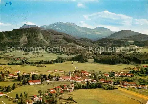 AK / Ansichtskarte Bernau Chiemsee Fliegeraufnahme mit Kampenwand Kat. Bernau a.Chiemsee